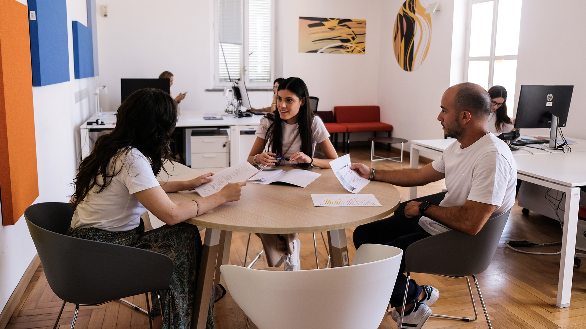 AVVISO PUBBLICO PER LA CONCESSIONE DI N. 10 POSTAZIONI PRESSO GLI SPAZI DEL COWORKING CdS 4.0
