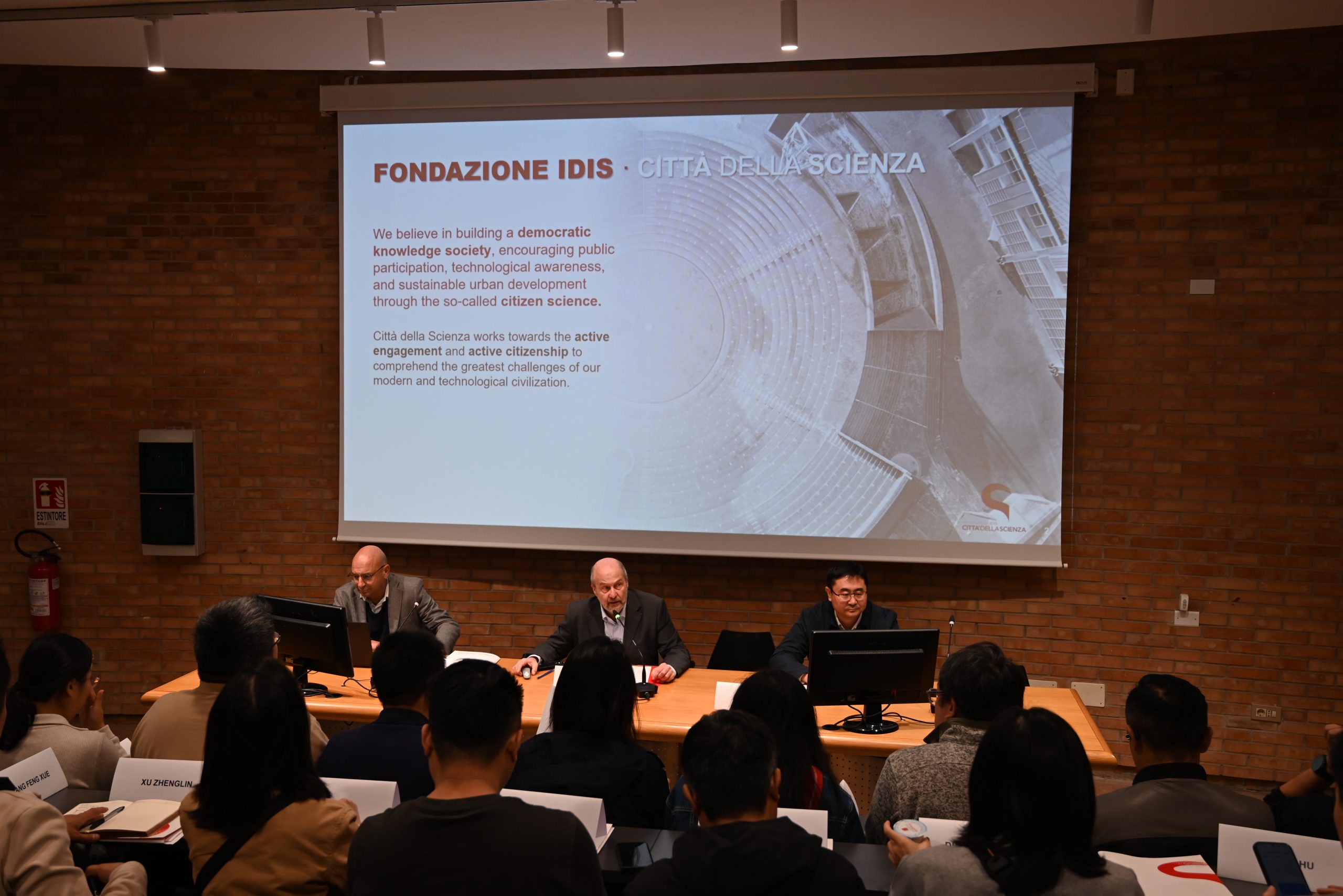 Delegazione della China Earthquake Administration in visita a Città della Scienza