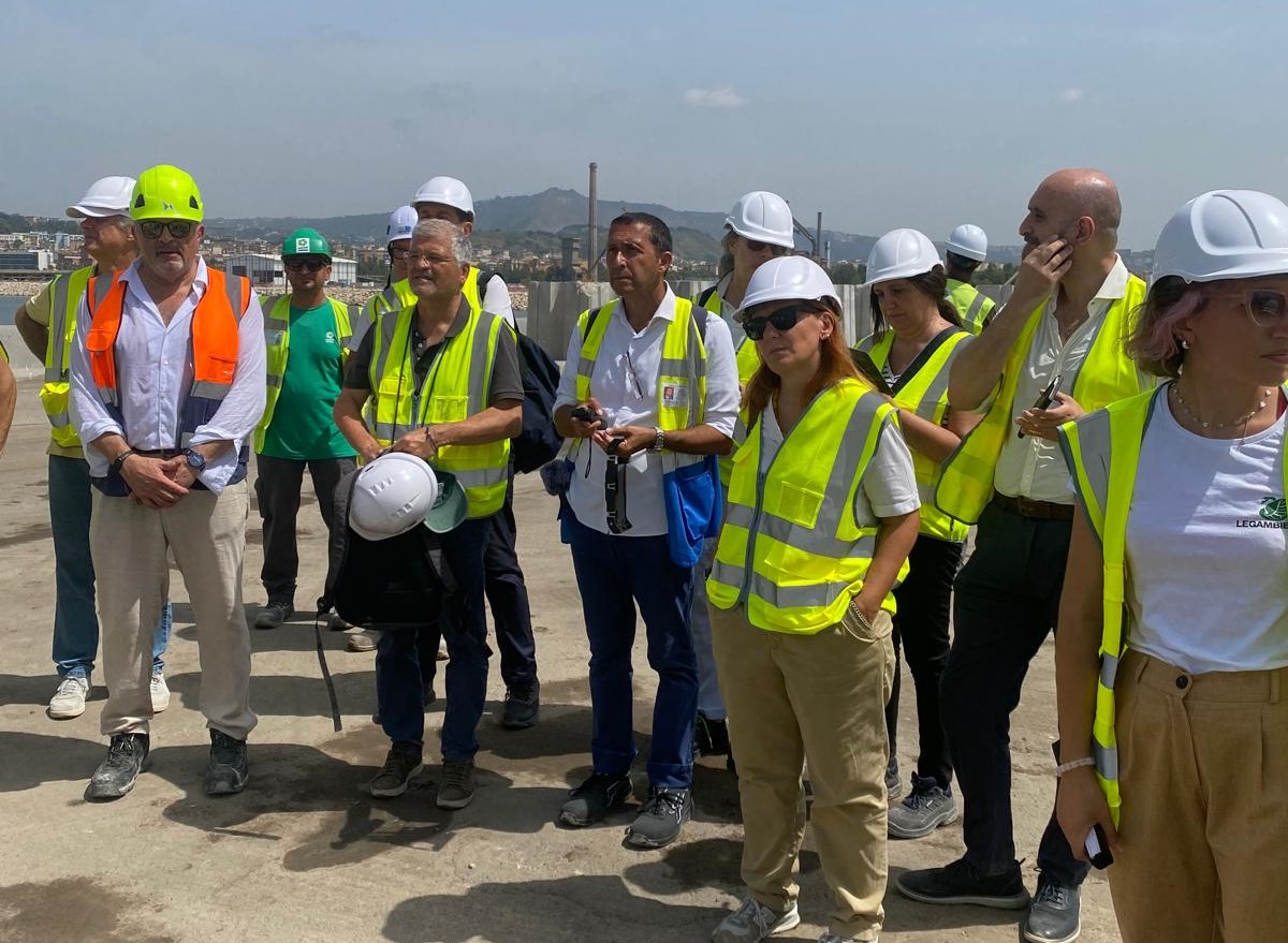 La Vicepresidente di Città della Scienza Antigone Marino alla visita istituzionale nel cantiere di Bagnoli-Coroglio